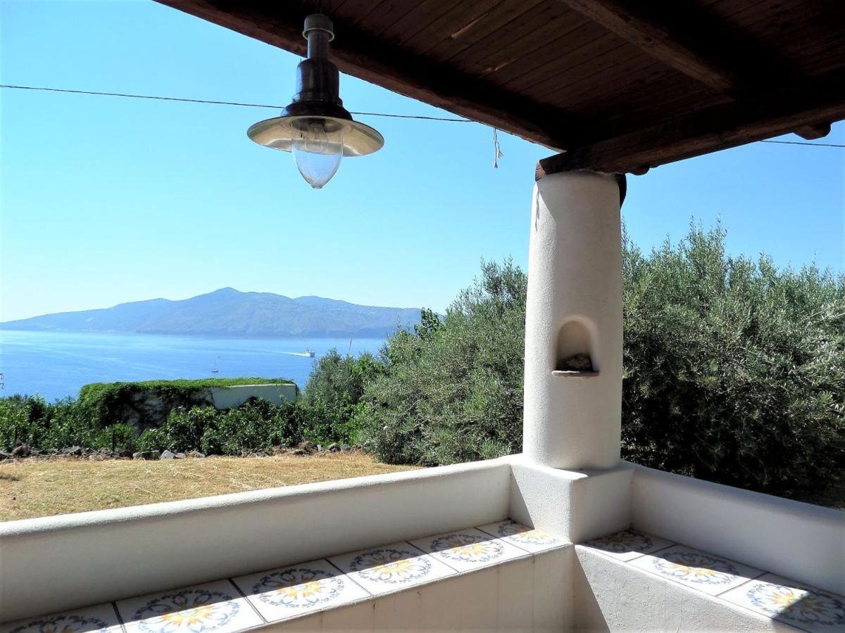 Case Al Mare - Terrazzi Panoramici E Ampio Giardino Santa Marina Salina Eksteriør billede