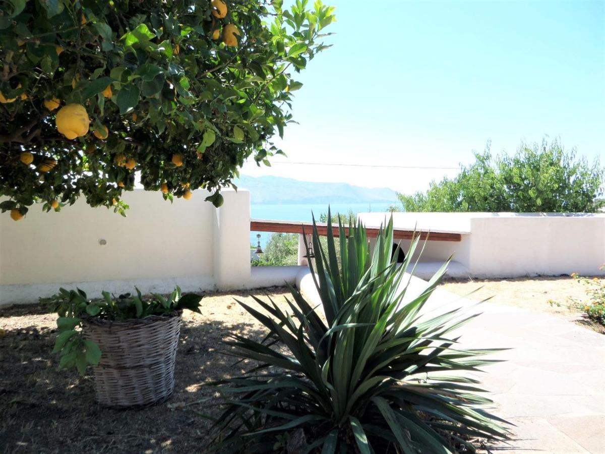 Case Al Mare - Terrazzi Panoramici E Ampio Giardino Santa Marina Salina Eksteriør billede