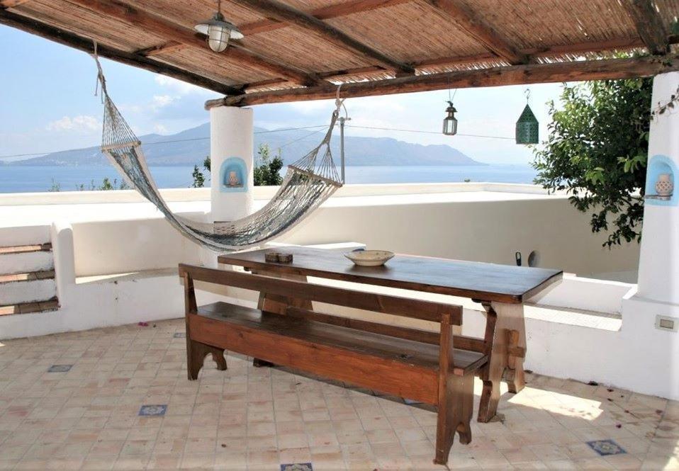 Case Al Mare - Terrazzi Panoramici E Ampio Giardino Santa Marina Salina Eksteriør billede