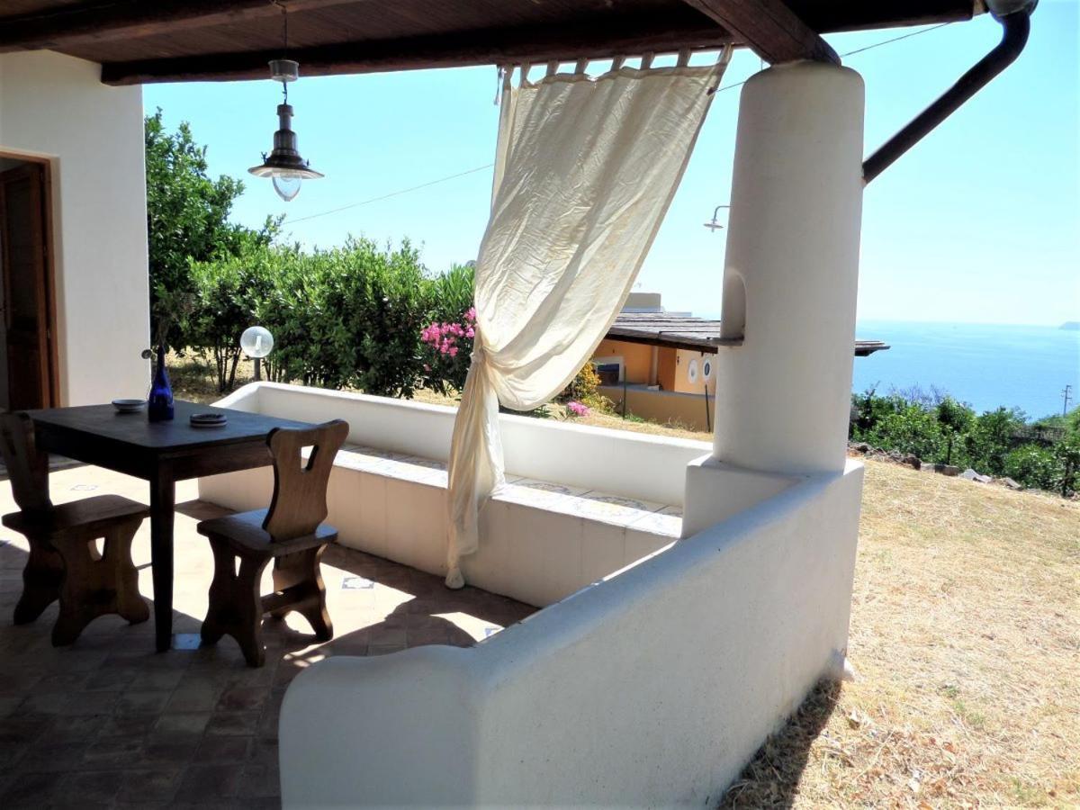 Case Al Mare - Terrazzi Panoramici E Ampio Giardino Santa Marina Salina Eksteriør billede